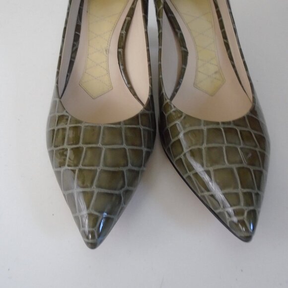 Joan & David olive green heels faux embossed reptile pumps size 8 1/2 M - Picture 3 of 9